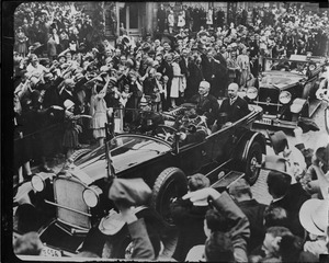 Von Hindenburg arriving at Nayence