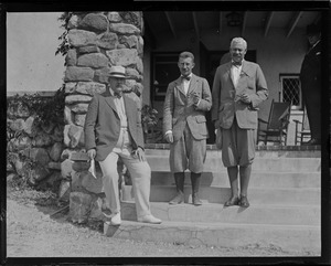 Secretary of War Weeks with cabinet members at his home at Mt. Prospect, Lancaster, N.H.