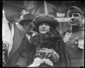 Movie star Viola Dana in Boston