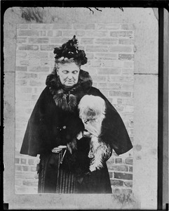 Hetty Green and her dog who had no license