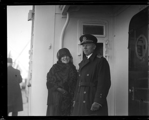 Capt. Fried of the SS America with Mrs. Theodore Roosevelt