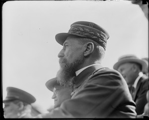 One-arm French hero Gen. Henri Gouraud