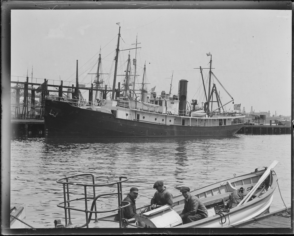 SS Peary, MacMillan's ship at Navy Yard