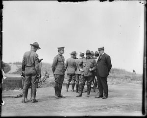 Gov. Foss with army troops