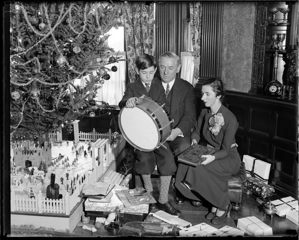 J.M. Curley, wife, son - Christmas