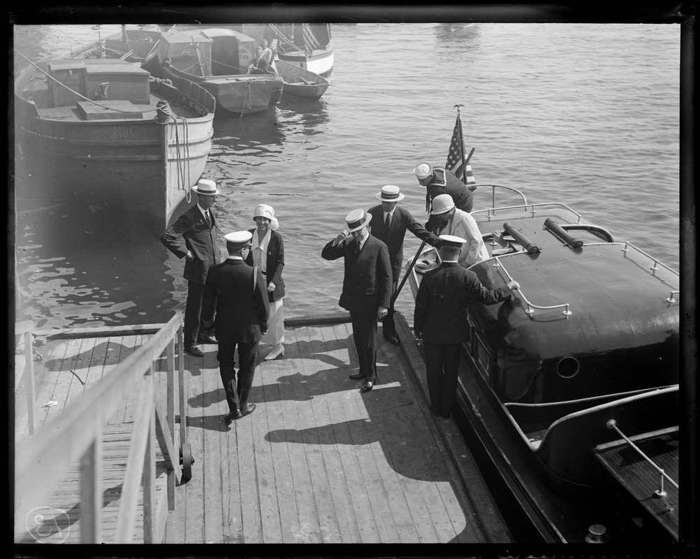 Pres. And Mrs. Coolidge landing at Plymouth, Mass. From launch that brought them in from outer harbor where Mayflower anchored.