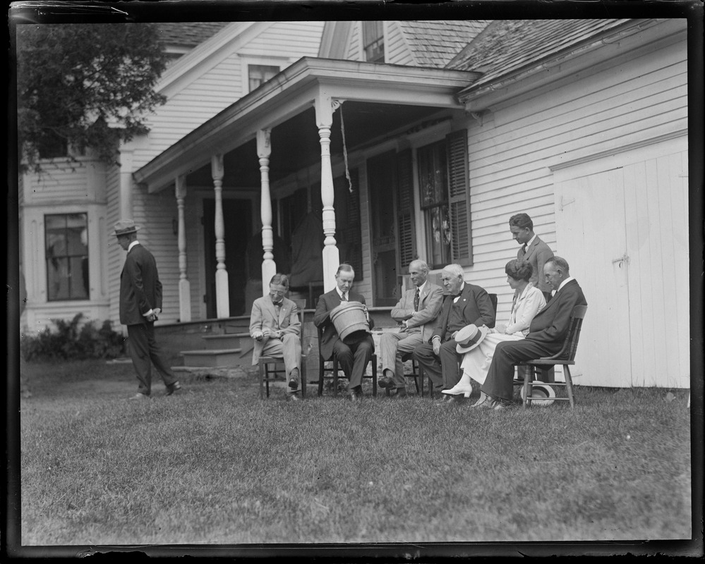 Calvin Coolidge hosts Henry Ford and party in Plymouth, VT