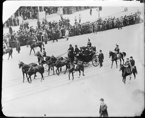 Presidents Wilson and Taft in procession