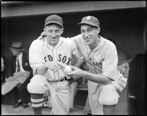 Red Sox second baseman Ski Melillo and Detroit Tiger first baseman Jack Burns