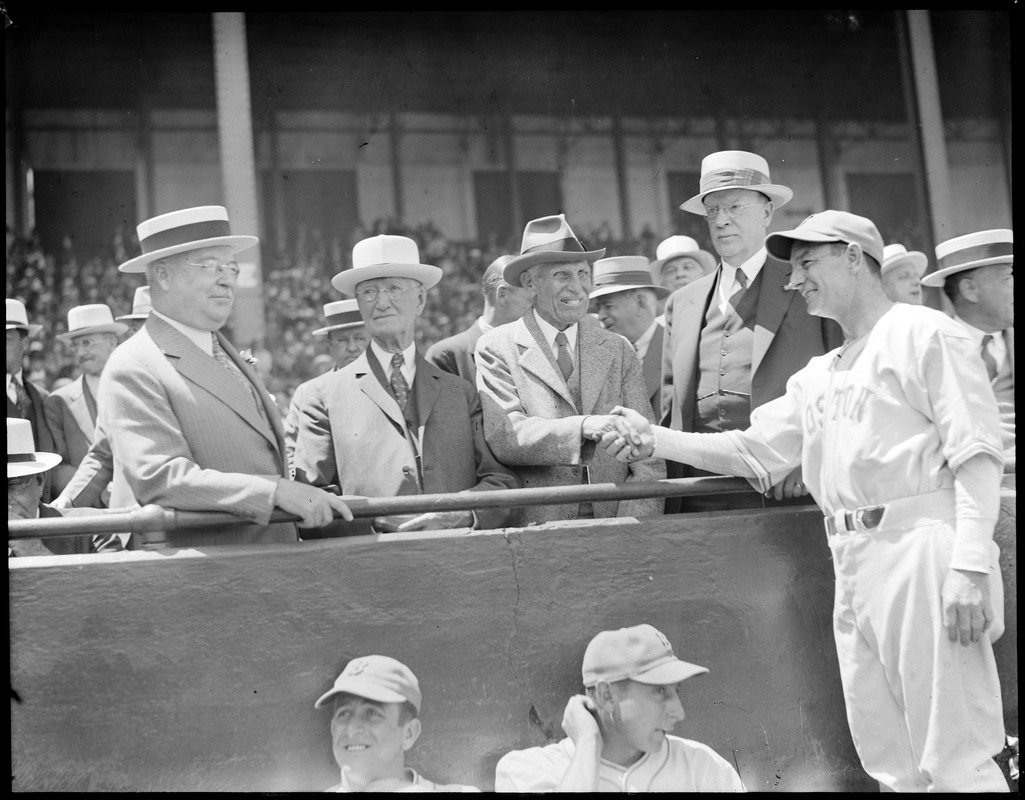Dignitaries, including Mayor Mansfield, at Braves Field