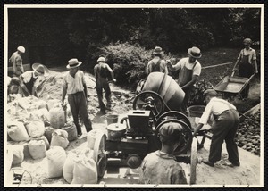 Campus workmen 1910