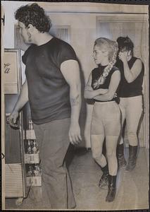 Daniel M. Duffy, Laurie K. Wright, Patricia Duffy