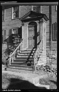 Marblehead, doorways