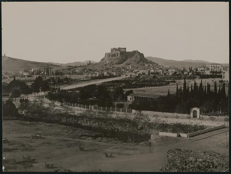 Vue générale de l'Acropole prise du Stadion