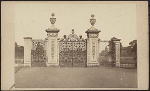 Kew Gardens, entrance gates