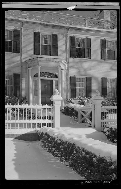 Building (exterior), Topsfield Digital Commonwealth