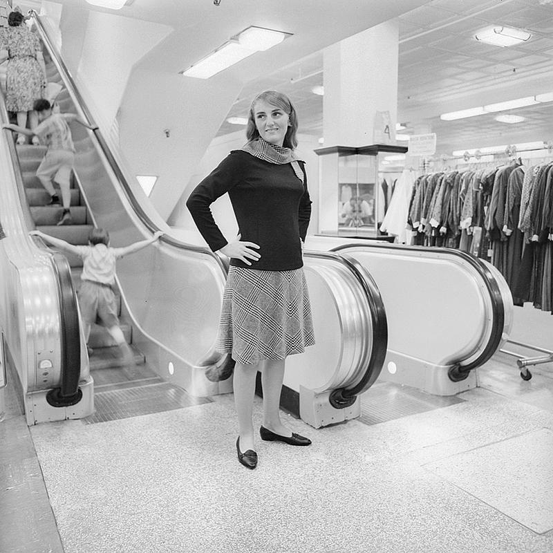 Back to school fashions, Star Store, Union Street, New Bedford ...