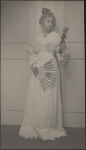 Eleanor Heard Russell holding a fan and bouquet