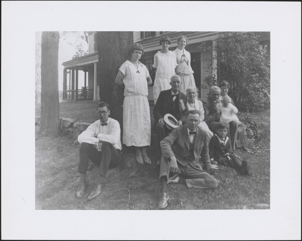 Lizzie Drury Campbell and family at Campbell house on Pelham Island