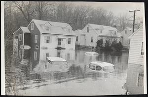 Plymouth Ave, Milton