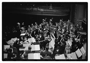 Harvard & Radcliffe Glee Clubs symphony Woodworth conducting, Symphony Hall