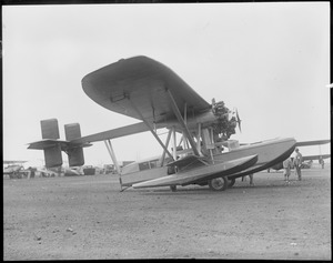 Wilmer Stultz's amphibious plane at East Boston Airport after flight from Saratoga