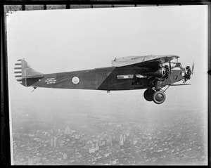Question Mark stayed in air over California one week - record flight. Spatz was pilot.