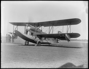 Lt. Cobb's plane flies to give relief to Bremen fliers