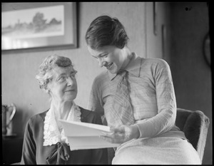 Amelia Earhart's mother and sister