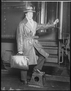 Commander Byrd leaves the city at North Station to visit Floyd Bennett who dies of double pneumonia in a hospital in Quebec.