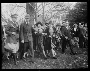 Lindy and girl admirers in Washington