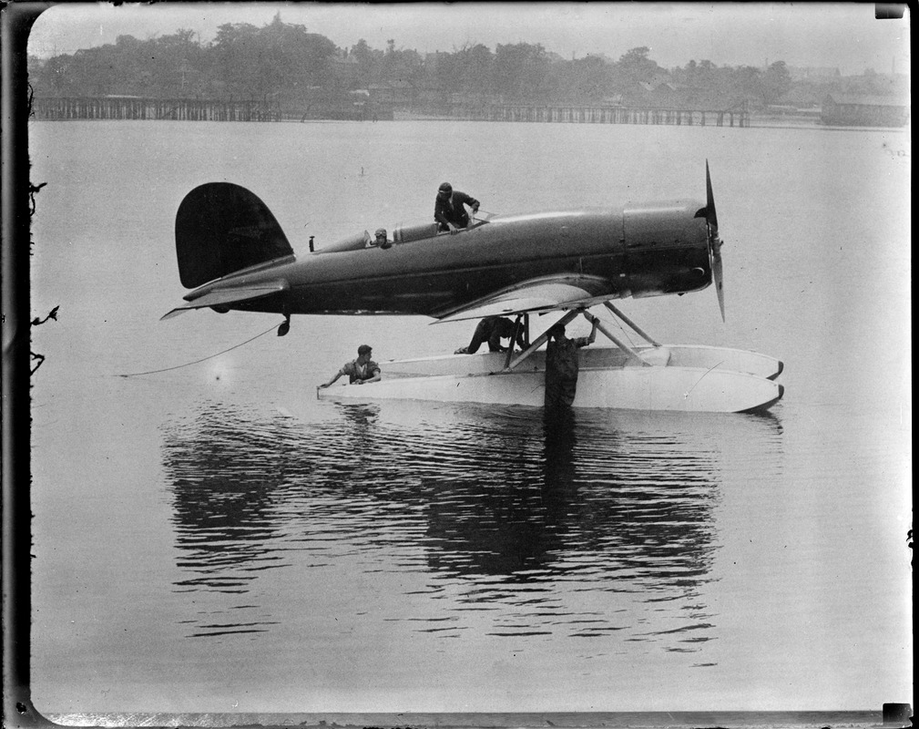 Seaplane, Lindy and wife[?]