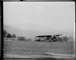 Spirit of St. Louis lands in Vermont