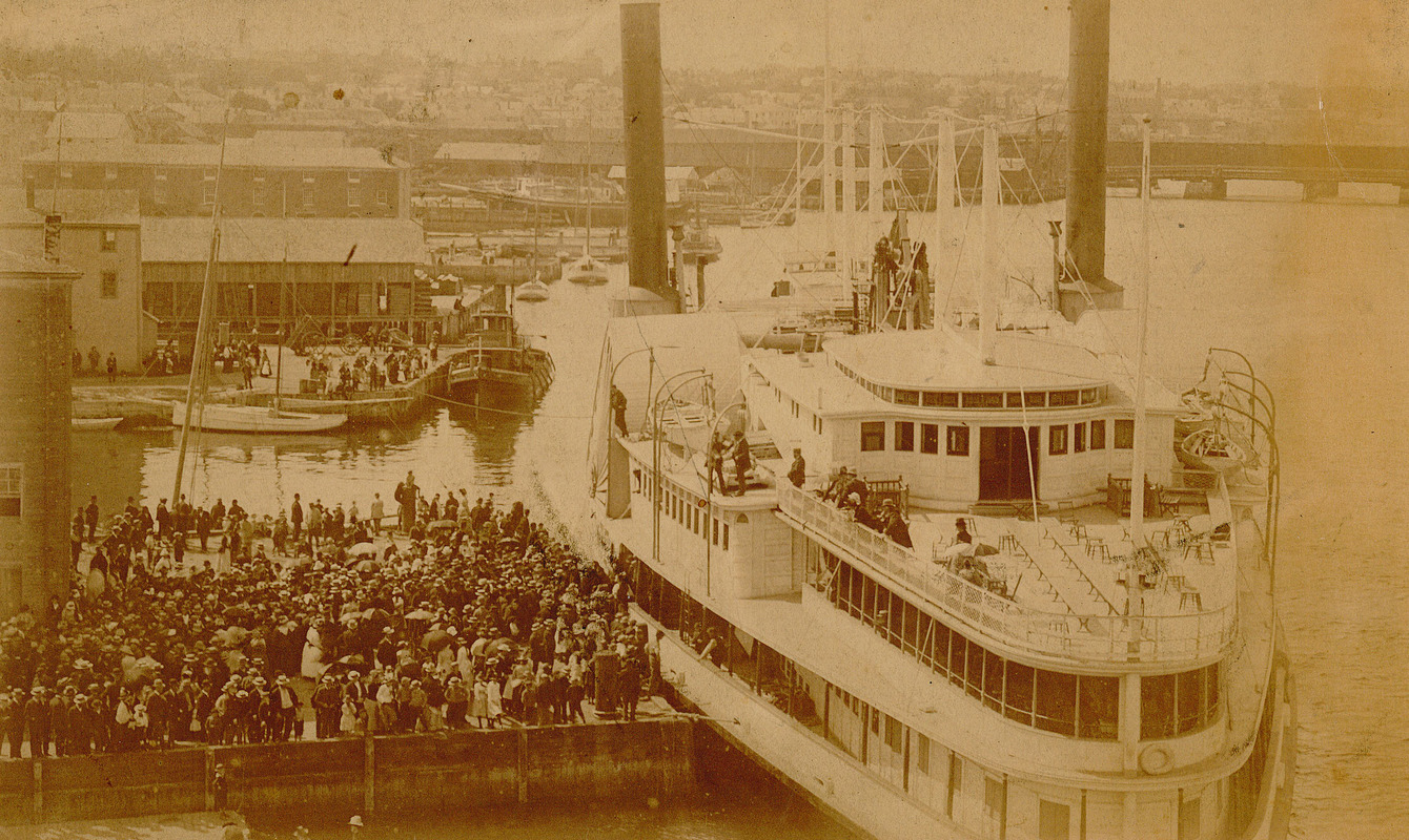 View of the steamer Empire State docked at City Wharf, Newburyport, Mass.