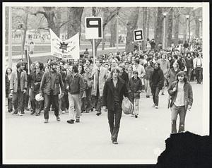 Demos Anti-War Boston 5/71.