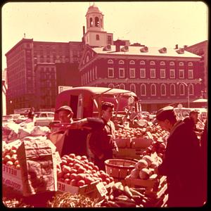 Historic Boston Harbor, Market District