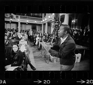 Troublemaker disrupts "Candidates Night" at Faneuil Hall, Boston