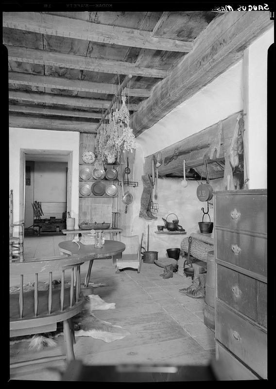 Saugus Iron Works, interior