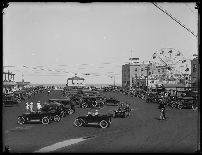 Boardwalk parking lot