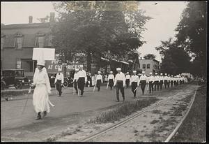 Parade, 1924