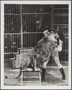 Circus -- Soviet style