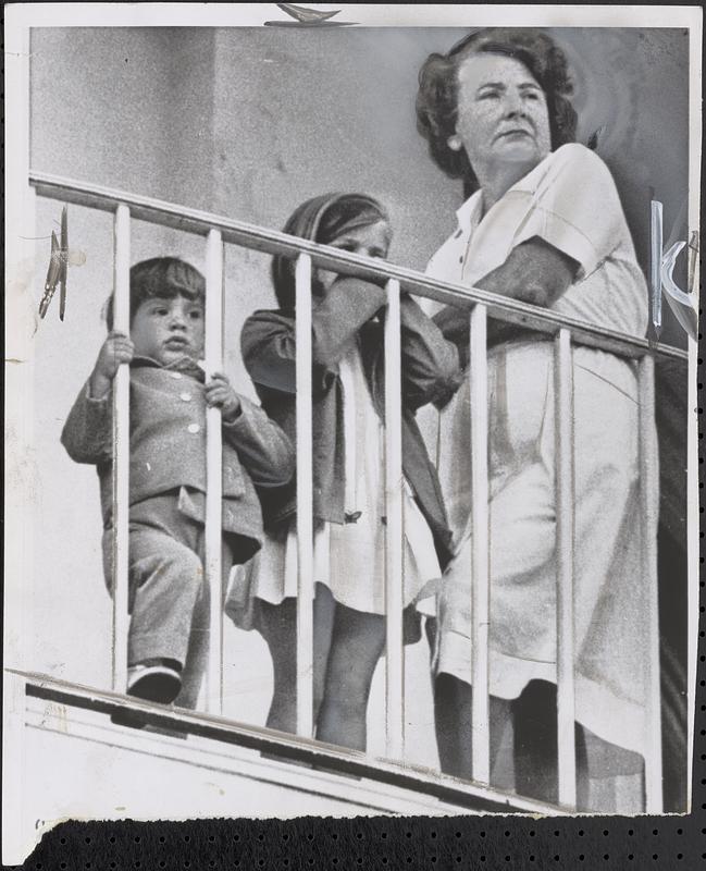 Balcony scene