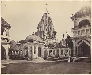 Temple in the south-east corner of the chaok of Ádinátha