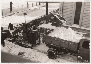 Brookline snow loader