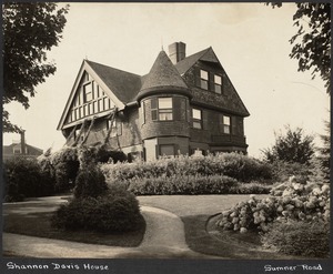 L. Shannon Davis house, Sumner Rd.