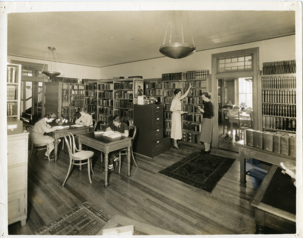 Students studying in the Library (Abbot Academy) - Digital Commonwealth