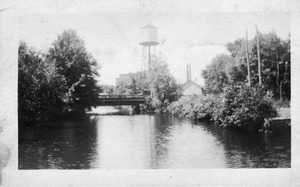 Collins Manufacturing Company Water Tank