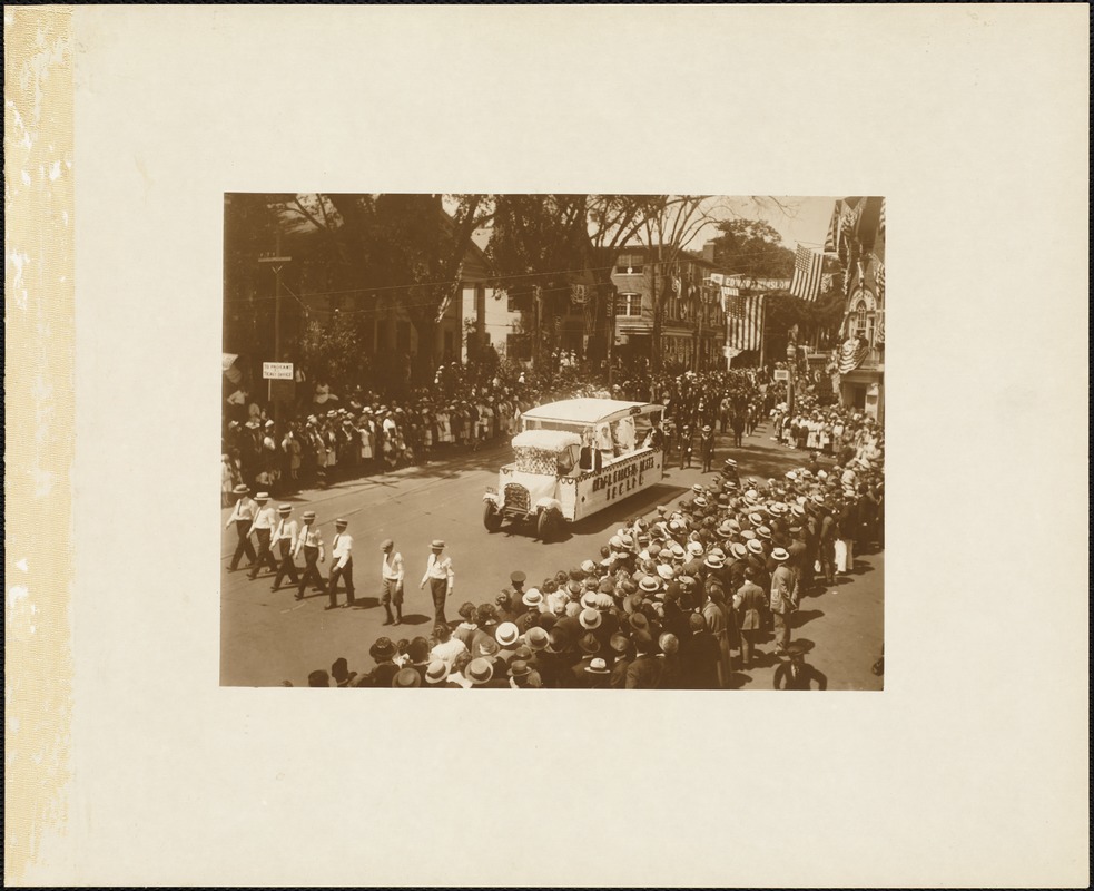 Plymouth Tercentenary celebration, parade, President Day, August 1, 1921, float of the Pilgrim Lodge, I. O. O. L., Manchester Unity, Plymouth