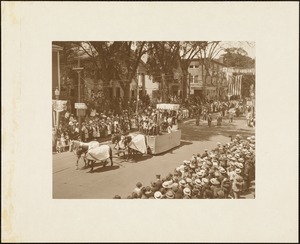 Plymouth  Tercentenary celebration, parade, President Day, August 1, 1921, float of the Knights of Columbus, Plymouth, representing Columbus before Queen Isabella