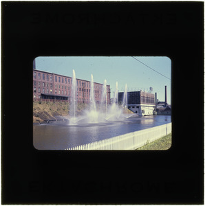 Fountains configurations, from Canal St.